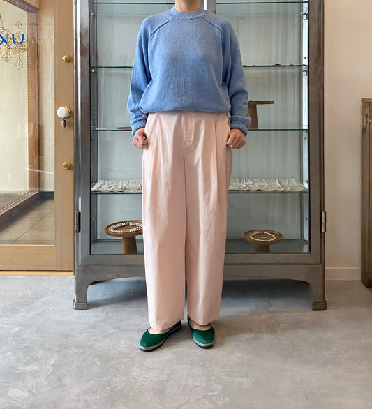 ワンタックパンツ