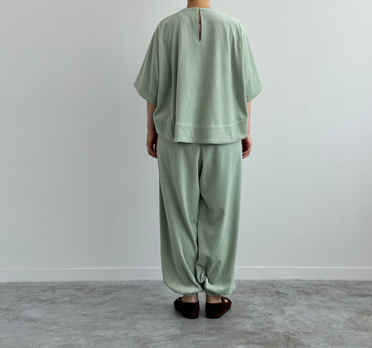 HALF SLEEVE TOPS (VELOR)