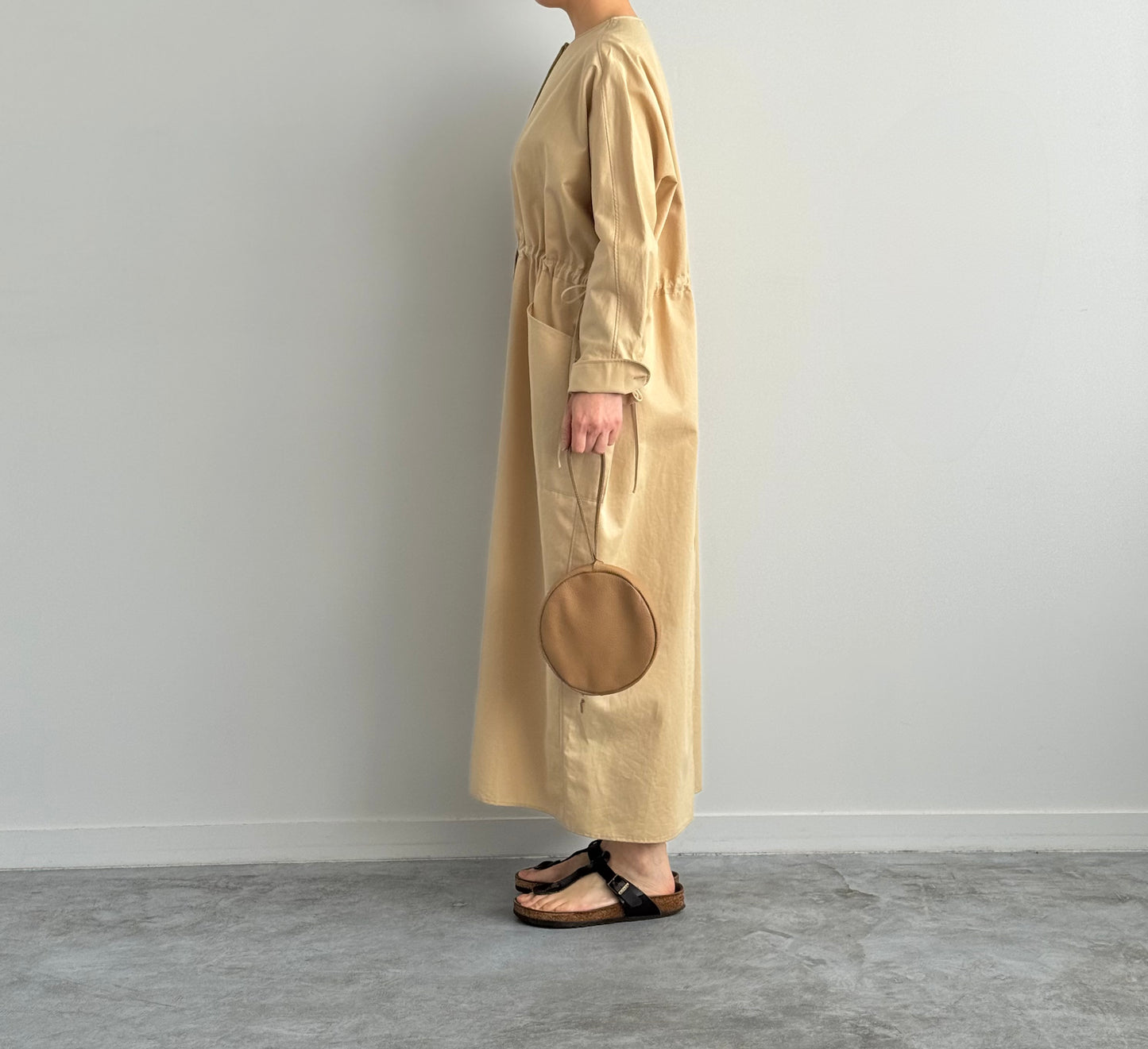 TAMBOURINE POUCH タンバリンポーチ　a (アー）通販　取扱店　camel 着画