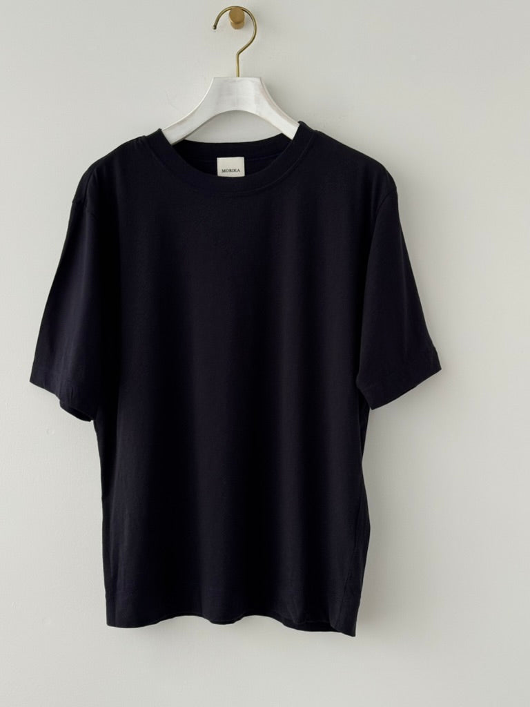 大人 TEE