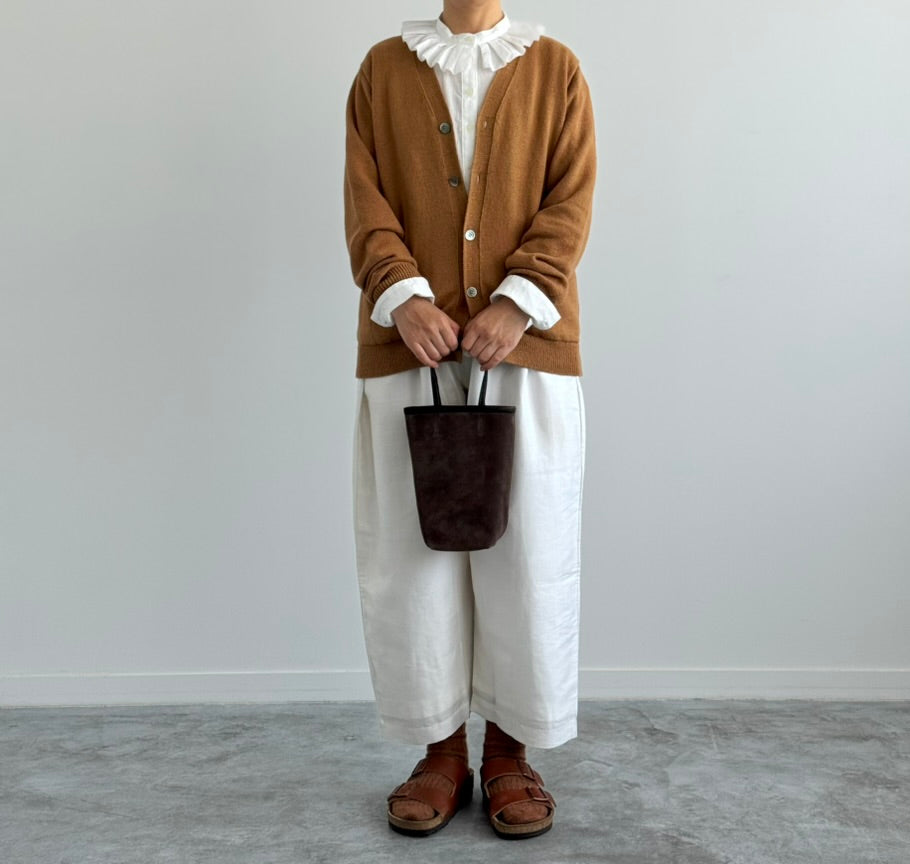 PIPING MINI TOTE  a (アー）パイピングミニトート　スウェードブラウン　着画