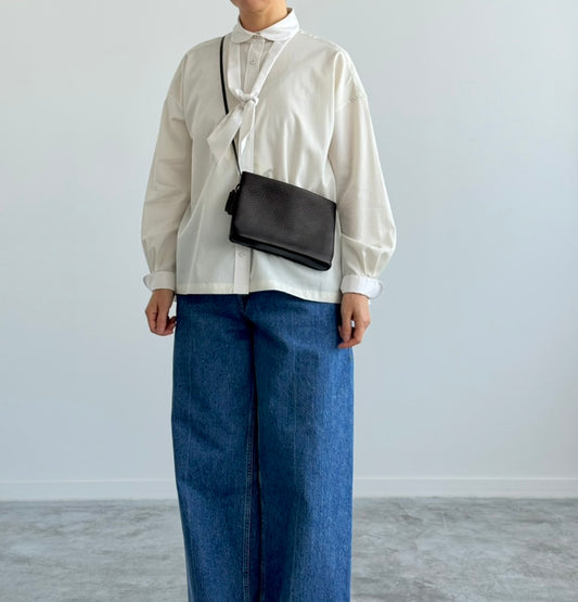 TASSEL POCHETTE a (アー）タッセル ポシェット　着画