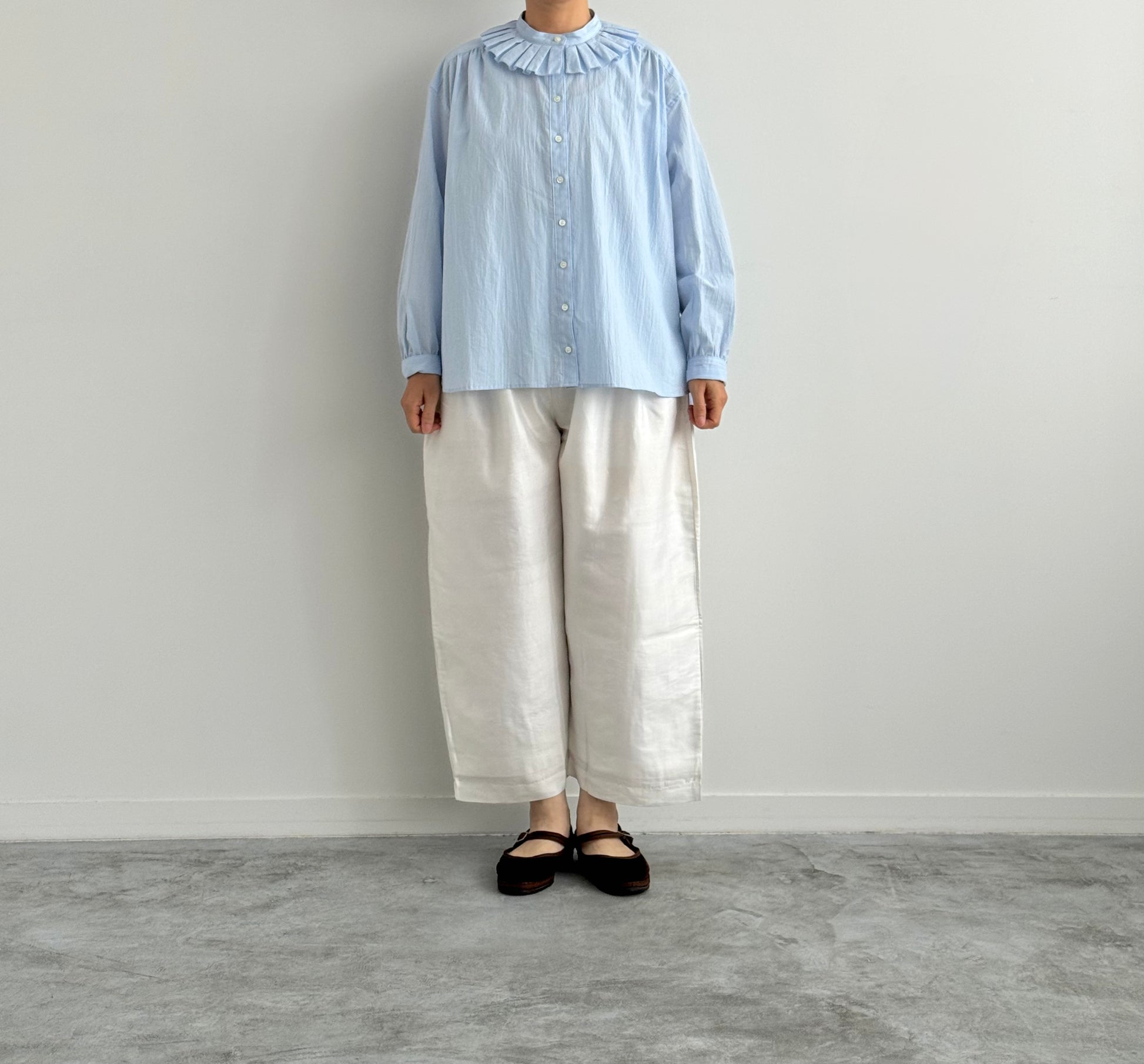 WIDE BELT PANTS　BUNON ブノン　通販　広島　BRIGHT WHITE 着画