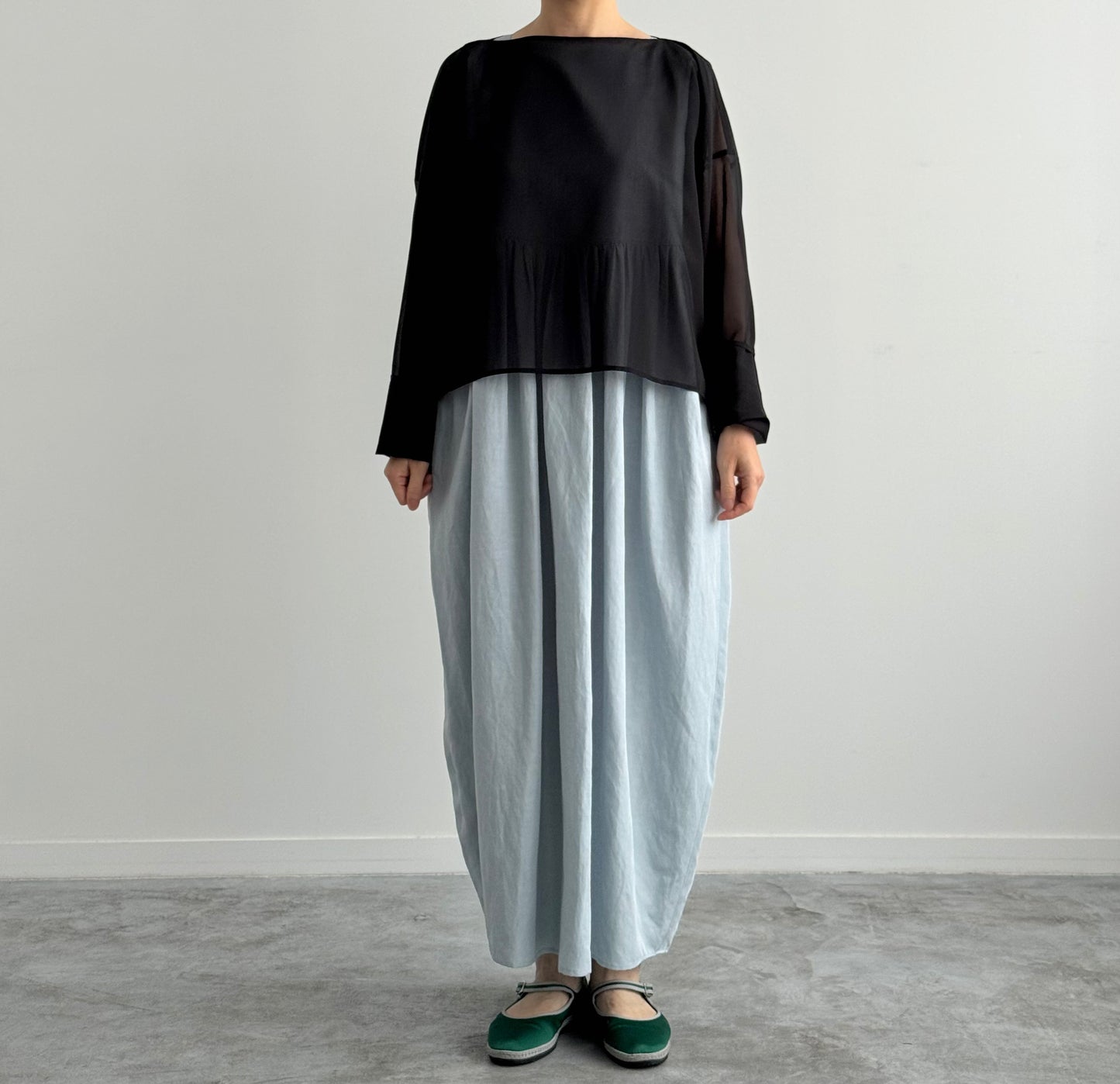 VISCOSE LINEN NO SLEEVE COCOON DRESS (LIGHT BLUE)