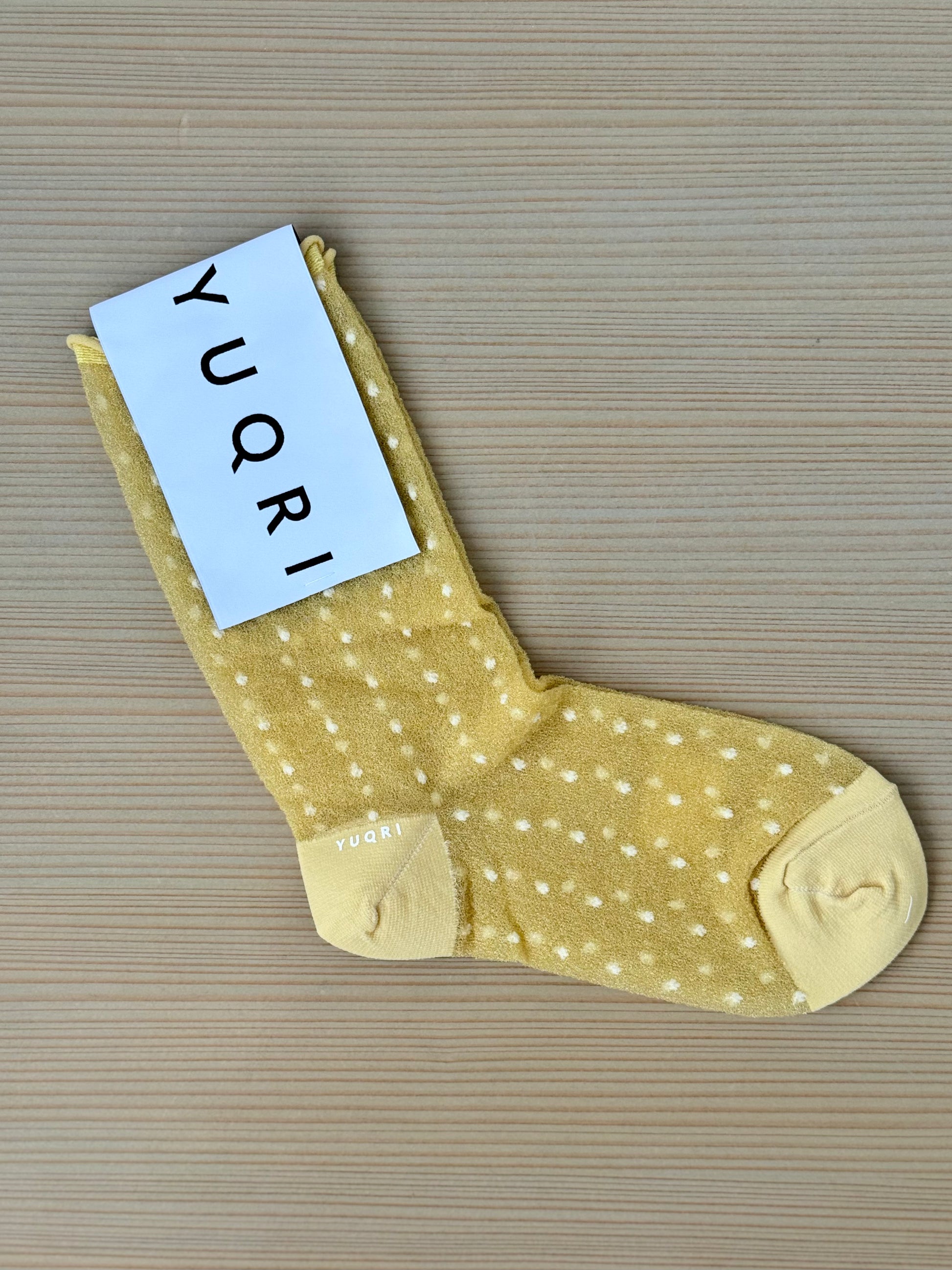 DOT VEIL　ドットヴェール　YUQRI　ユクリ　靴下　ソックス yellow