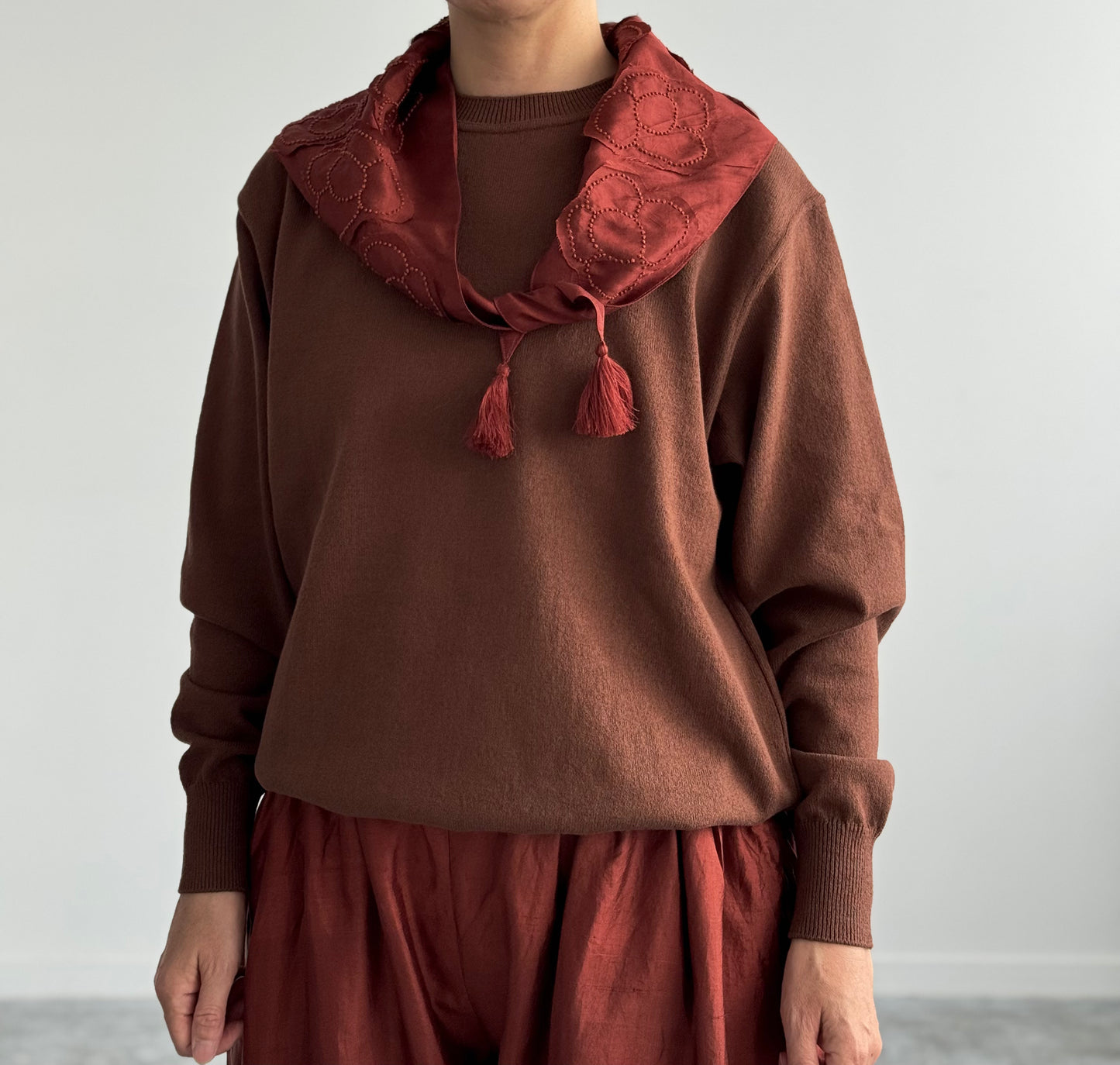 　FLOWER SCARF　BUNON 　ブノン　スカーフ　通販　取扱店　広島　着画 MADDER BROWN