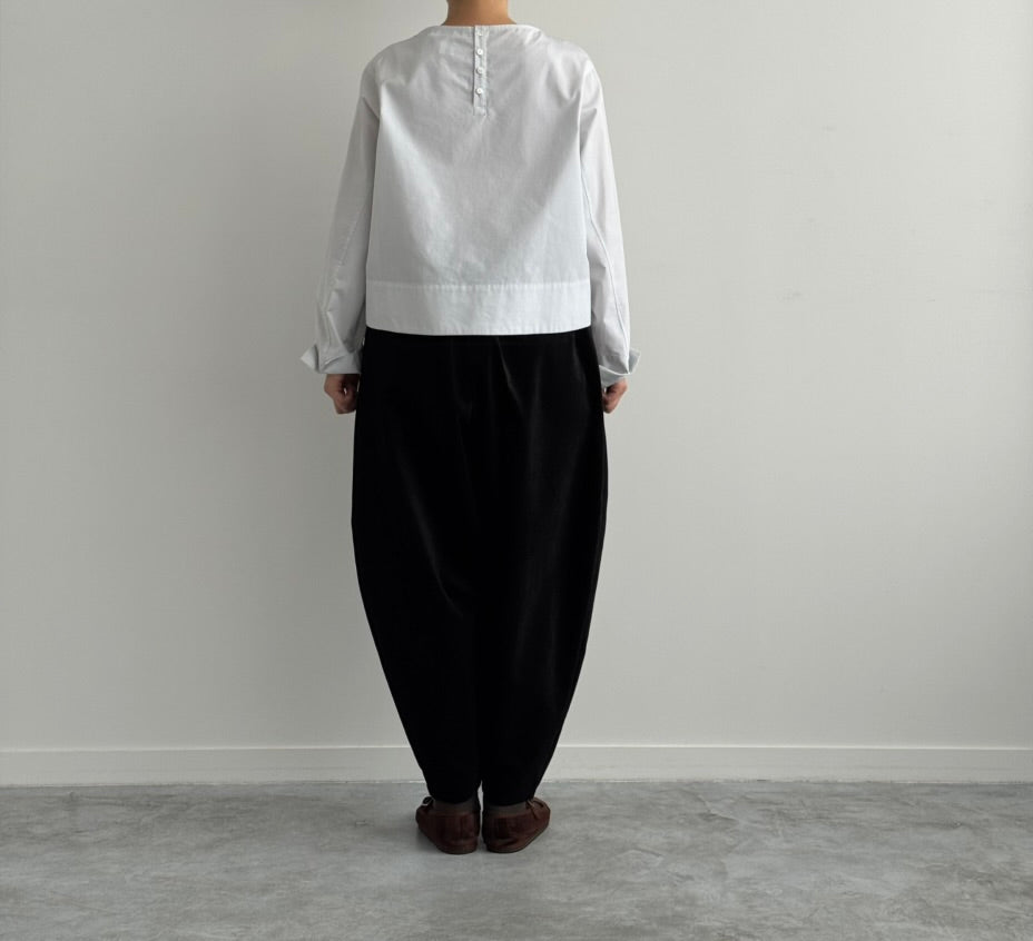 3 TUCK TAPERED PANTS ( BLUE )