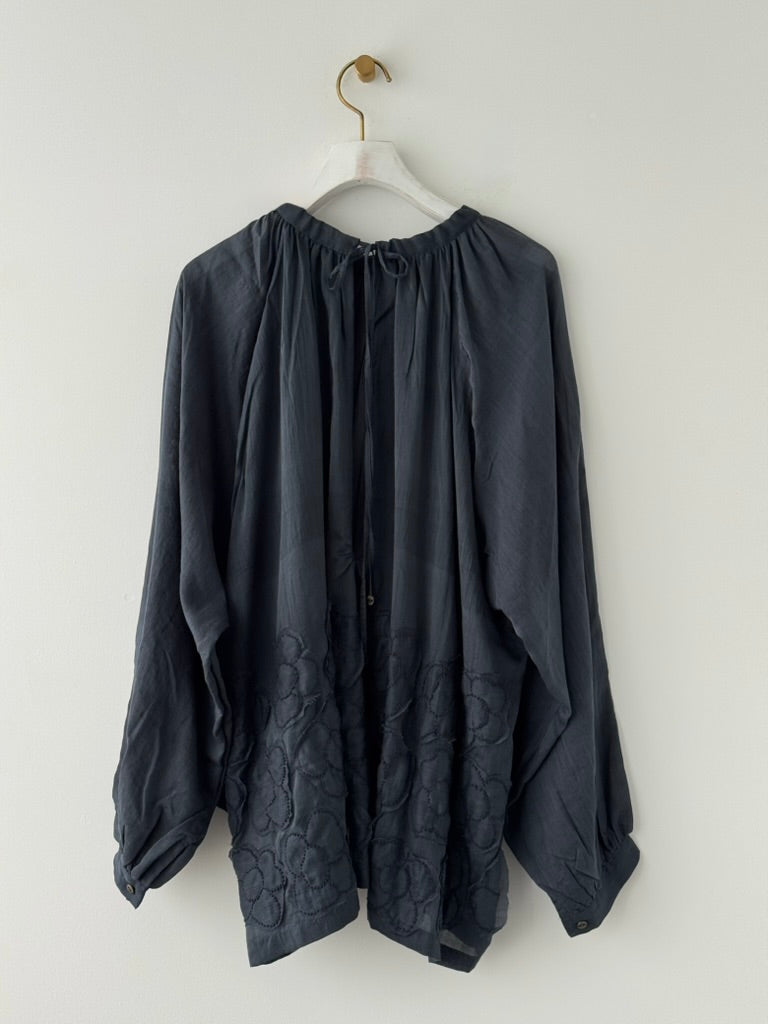 FLOWER RIBBON BLOUSE