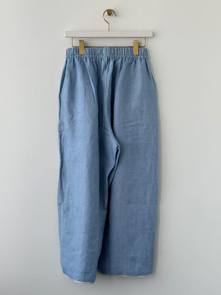 RUFFLE TUCK PANTS