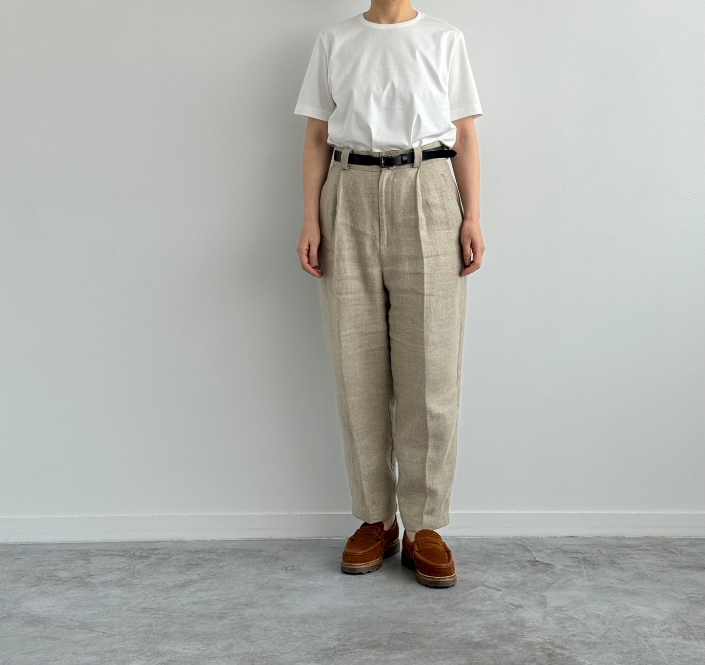DRESS T-SHIRT ドレス Tシャツ　Yonetomi 米富繊維　通販　取扱店　white　着画