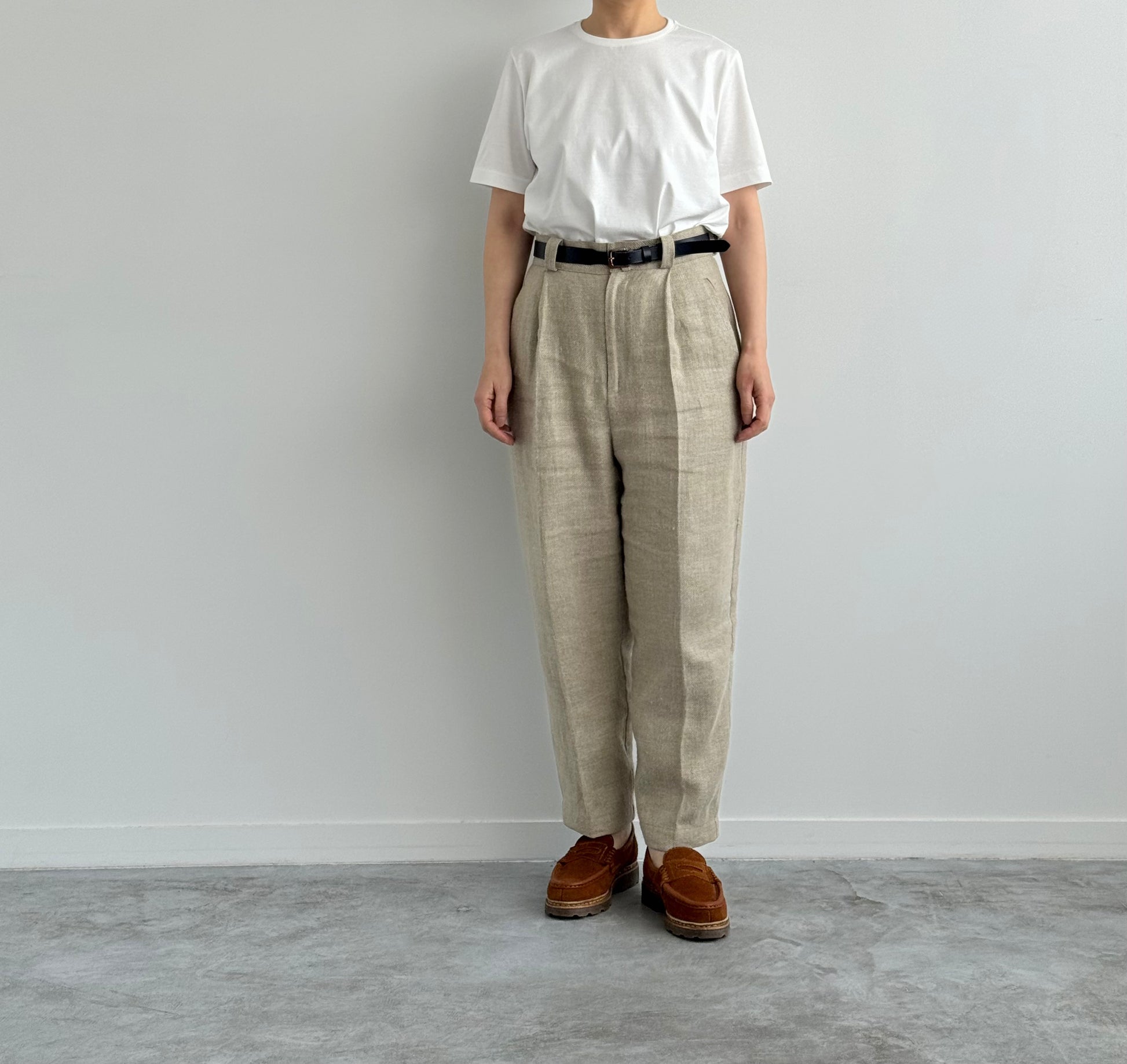 DRESS T-SHIRT ドレス Tシャツ　Yonetomi 米富繊維　通販　取扱店　white　着画
