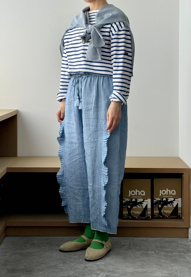 RUFFLE TUCK PANTS