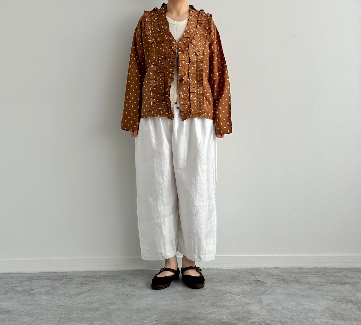 FRILL CAPE