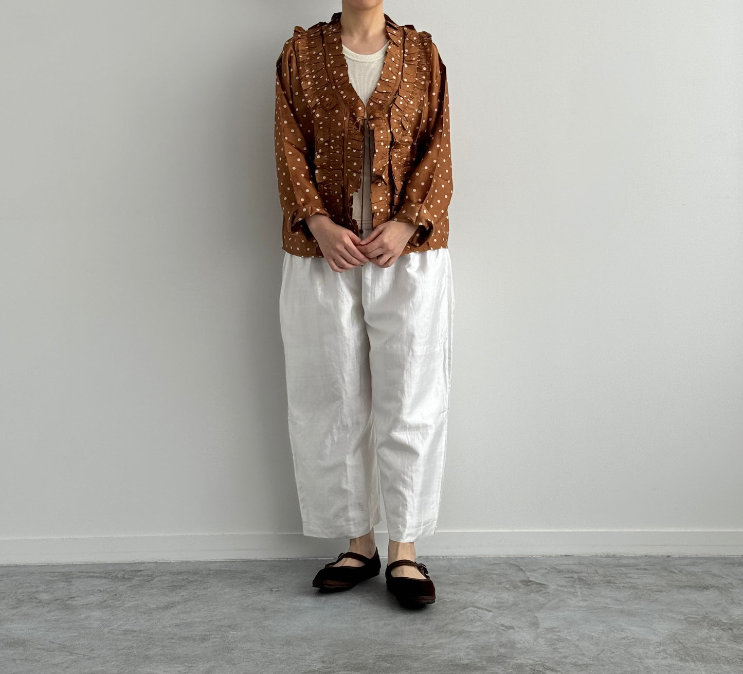 FRILL CAPE