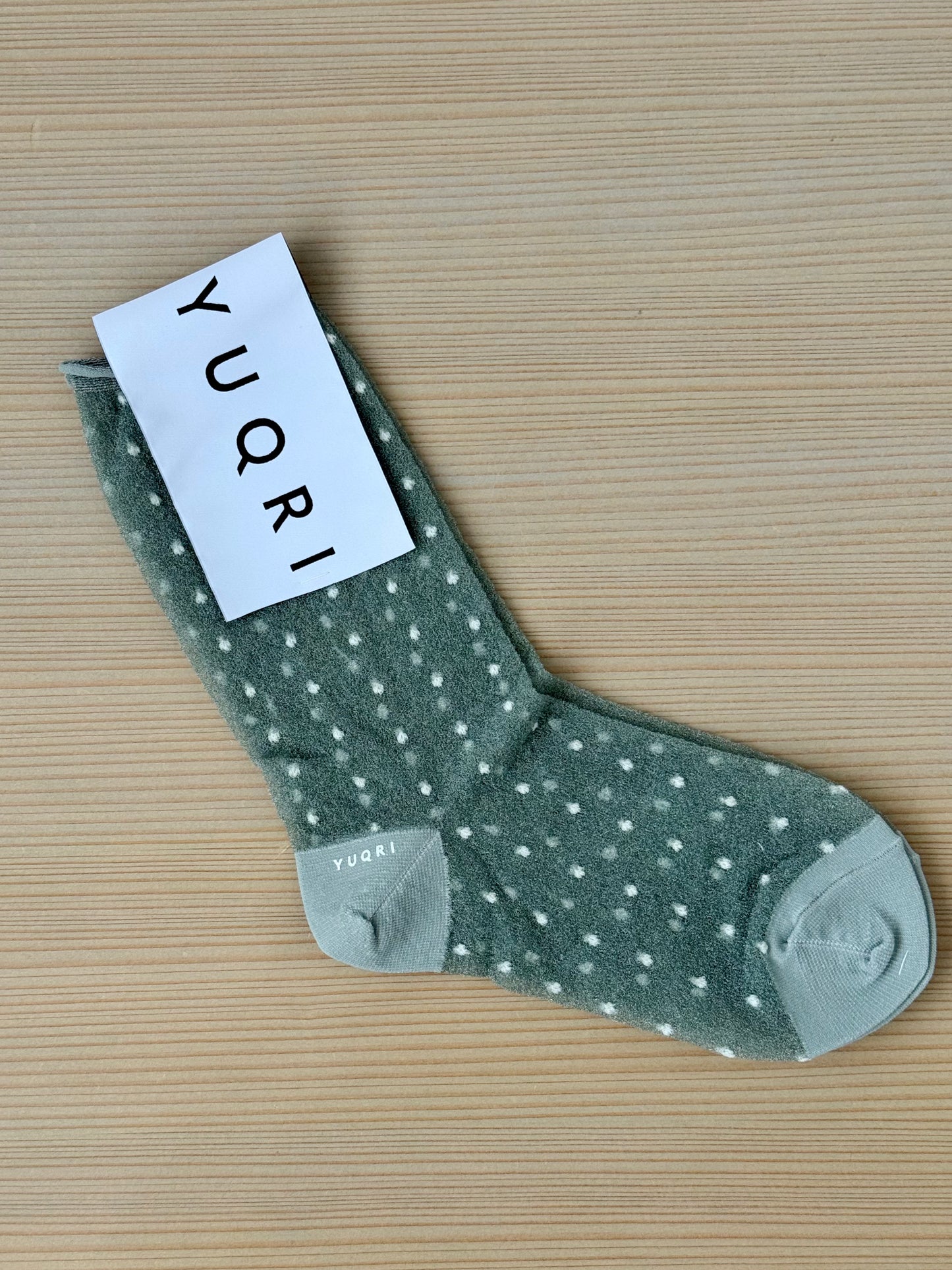 DOT VEIL　ドットヴェール　YUQRI　ユクリ　靴下　ソックス grey