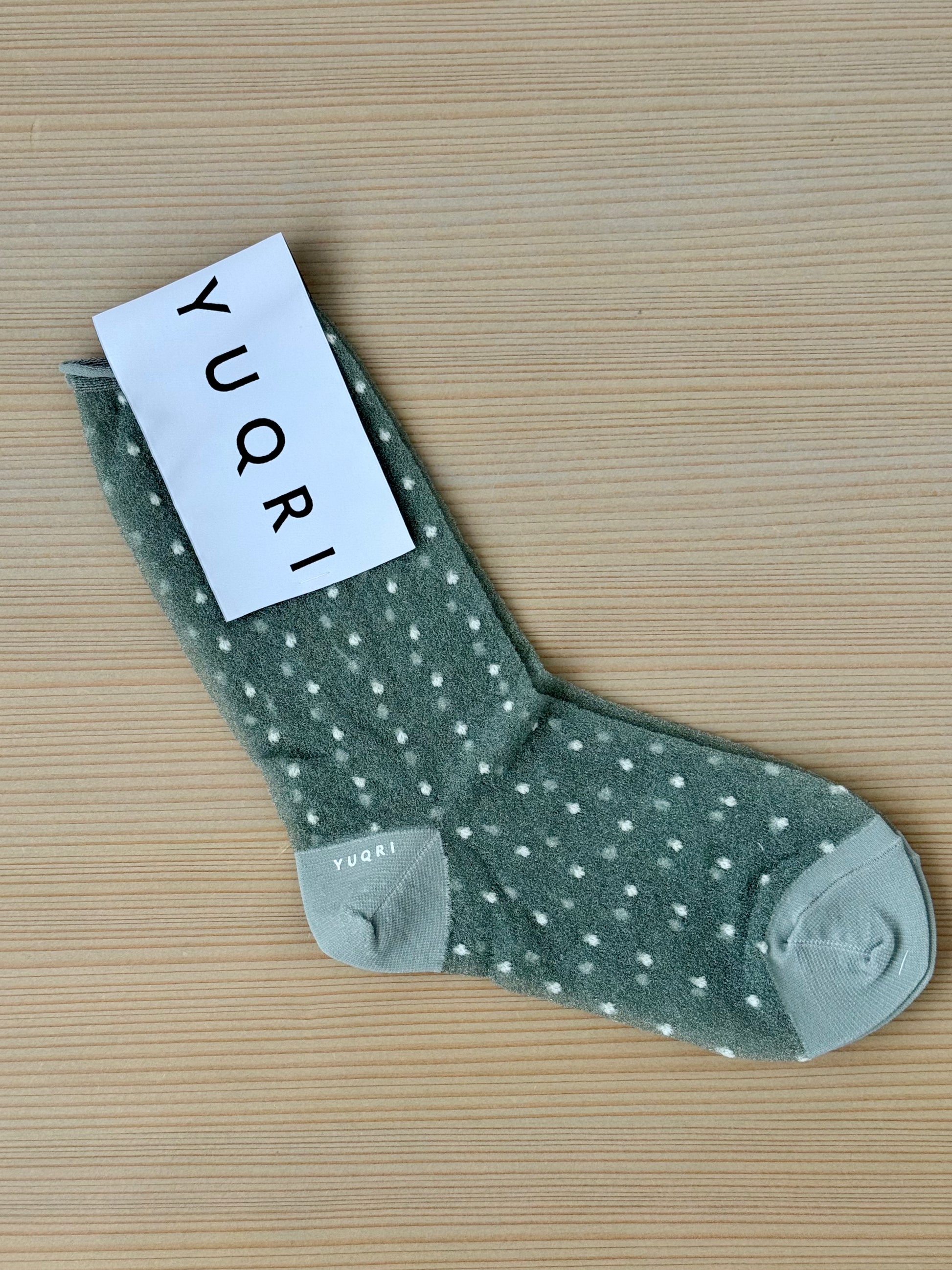 DOT VEIL　ドットヴェール　YUQRI　ユクリ　靴下　ソックス grey