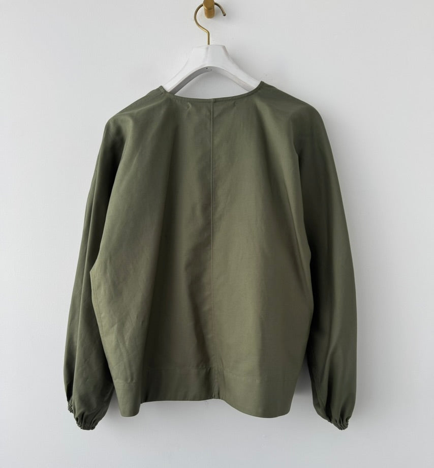 VOLUME SLEEVE PULLOVER (OLIVE)　TENNE HANDCRAFTED MODERN ブラウス　通販　取扱店
