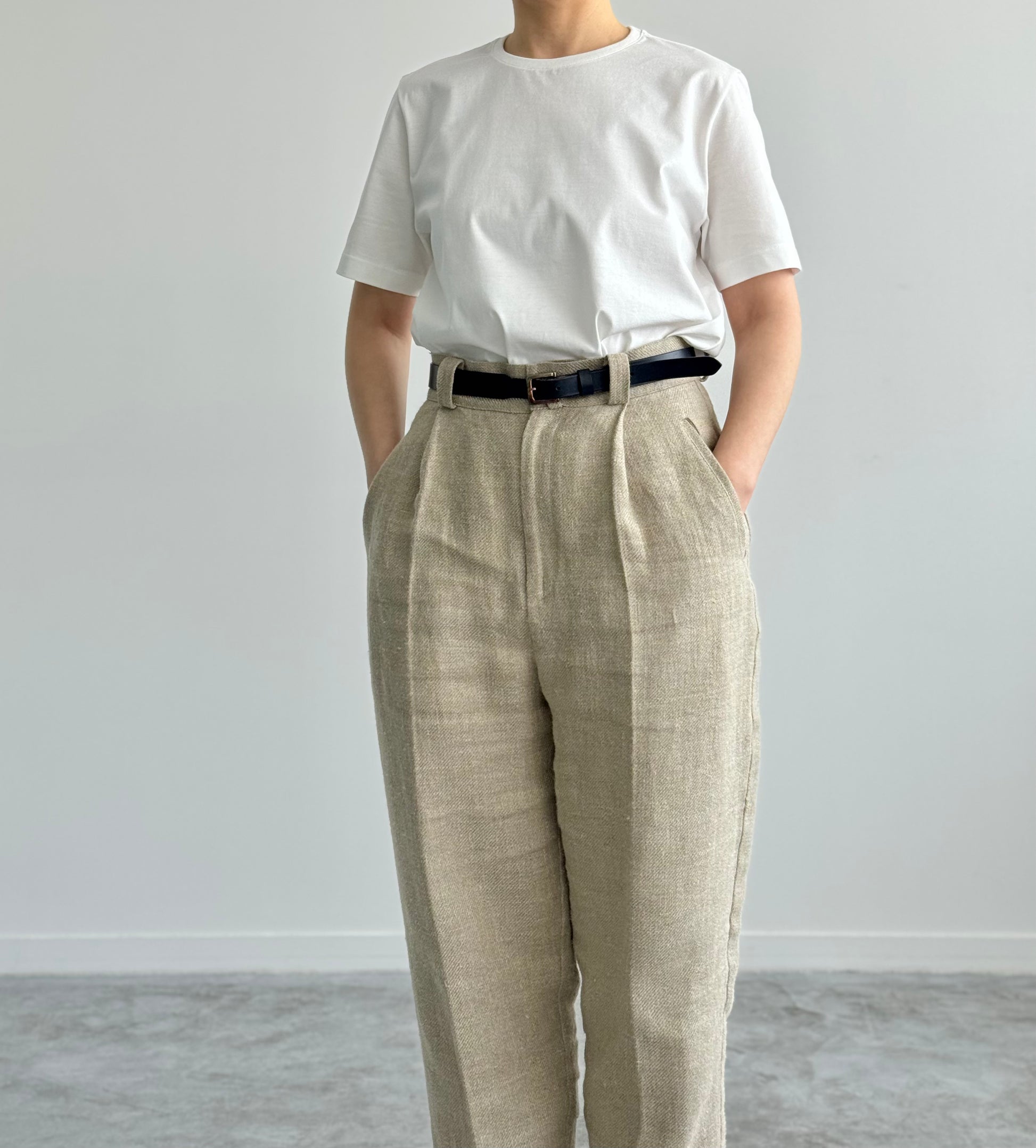 DRESS T-SHIRT ドレス Tシャツ　Yonetomi 米富繊維　通販　取扱店　white 着画　アップ