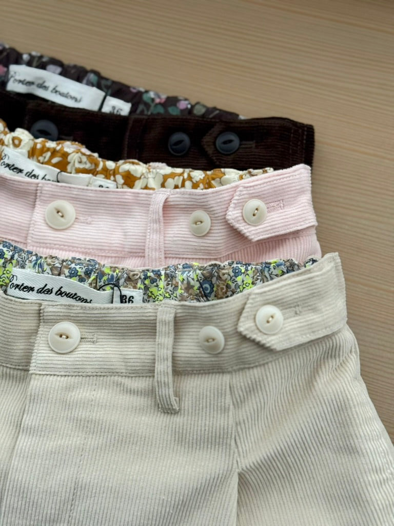 ワンタックパンツ
