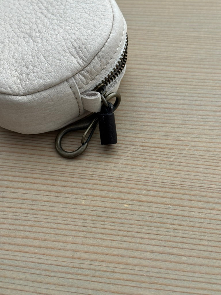 CASTANETS POUCH