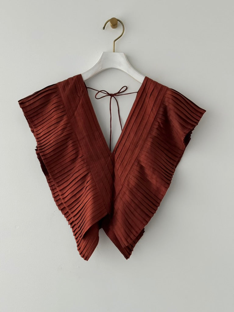 TUCK RUFFLE COLLAR ( MADDER BROWN )
