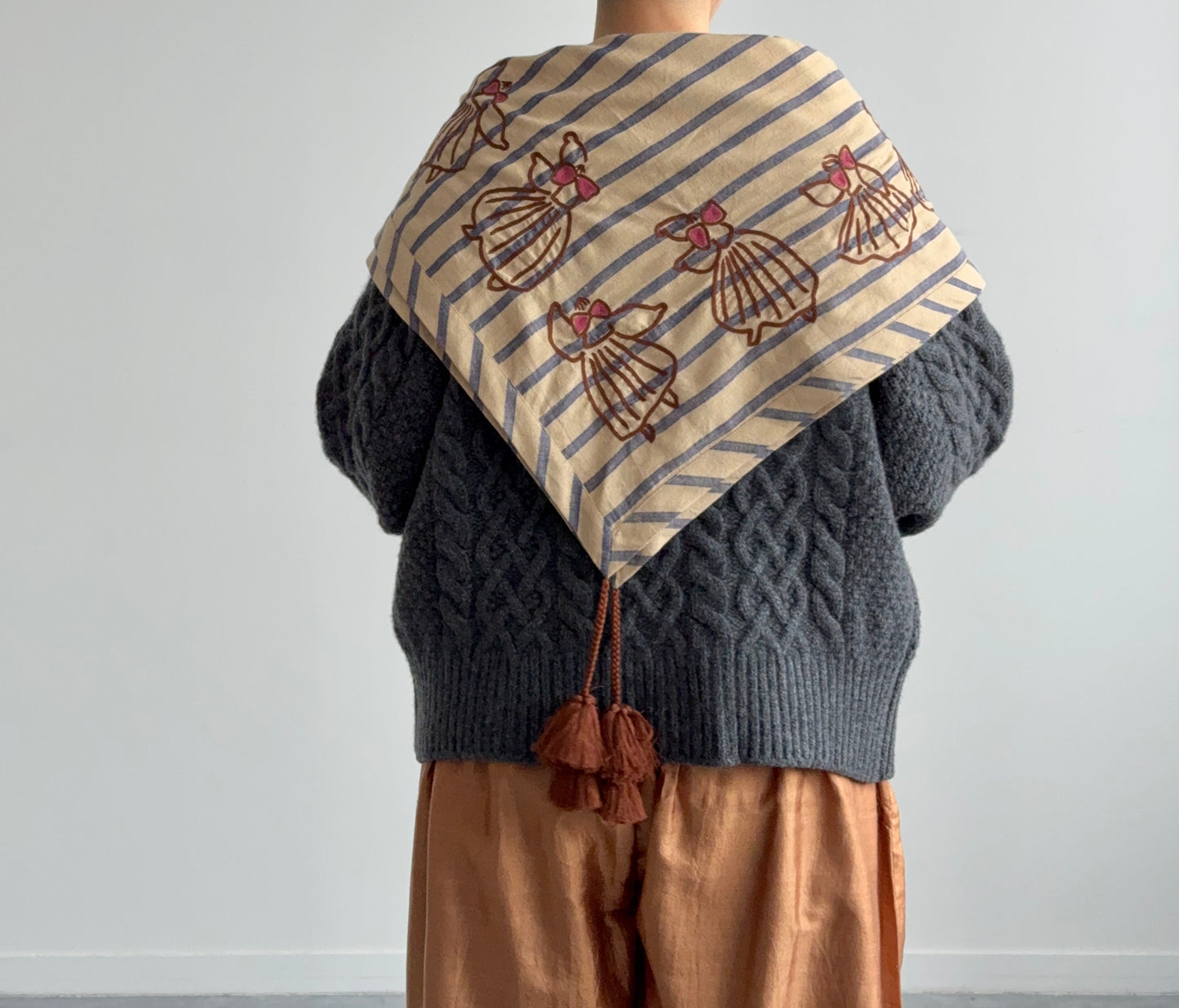 TASSEL SCARF (DANSE EMBROIDERY)　BUNON ブノン　スカーフ　通販　取扱店