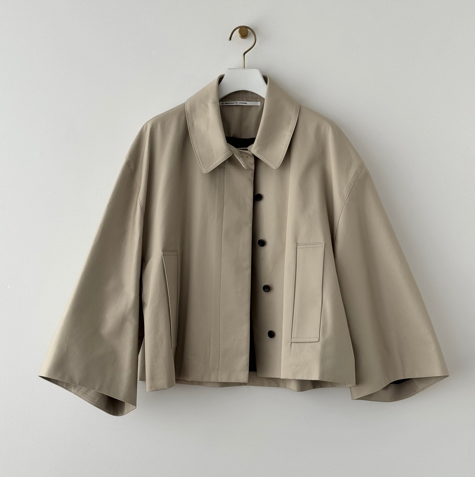 VENTILE SHORT CAPE COAT　TENNE HANDCRAFTED MODERN　ケープ コート 通販 取扱店