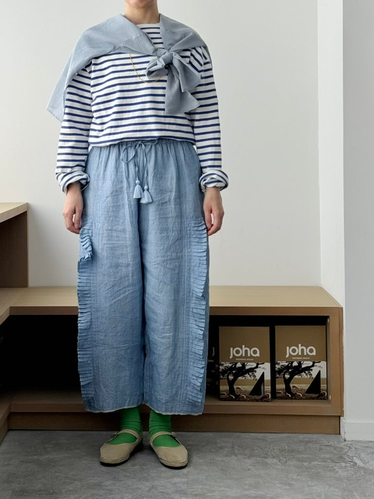 RUFFLE TUCK PANTS