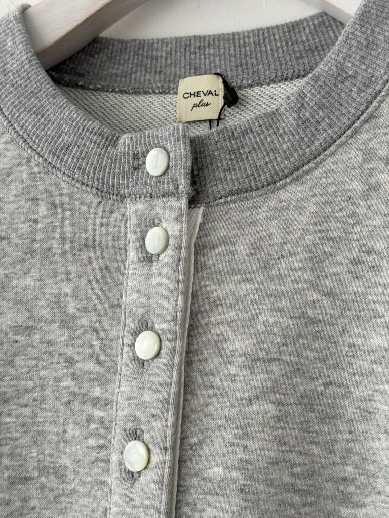 SEVEN SLEEVEの釦スウェット CHEVAL plus　通販　取扱店 商品画像