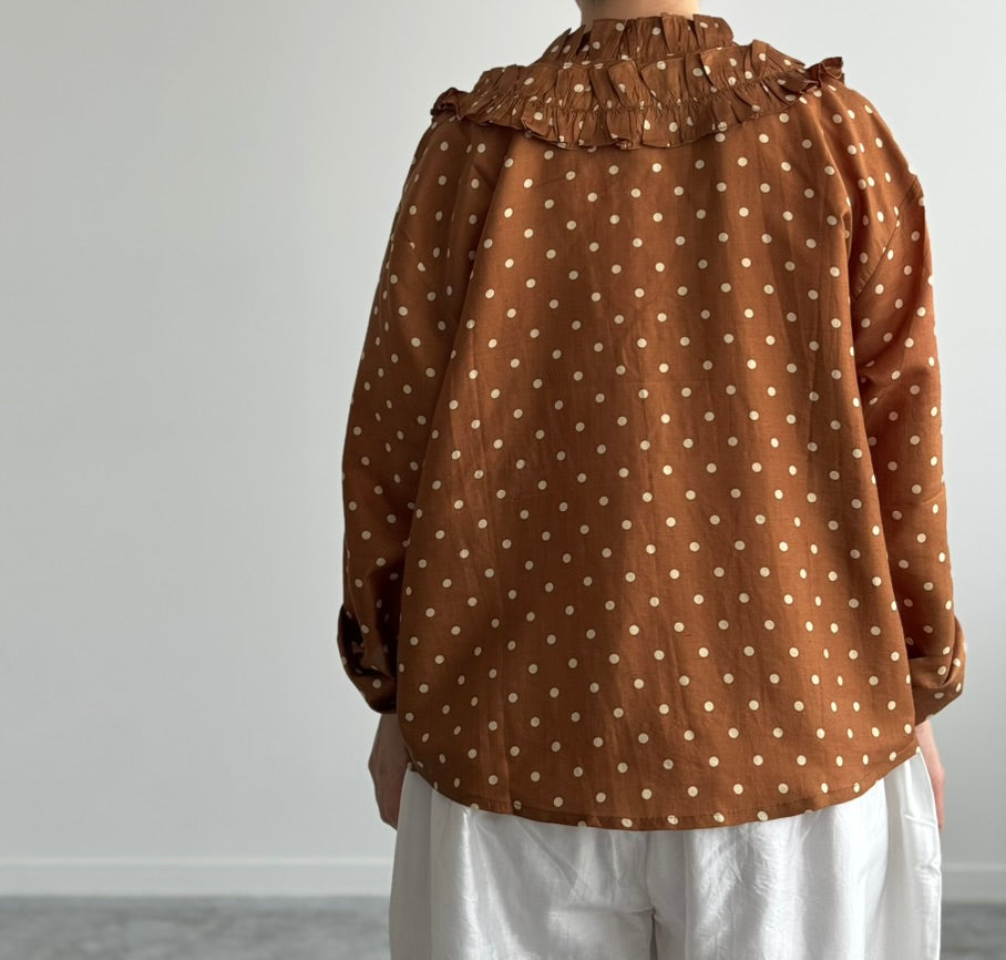 FRILL CAPE