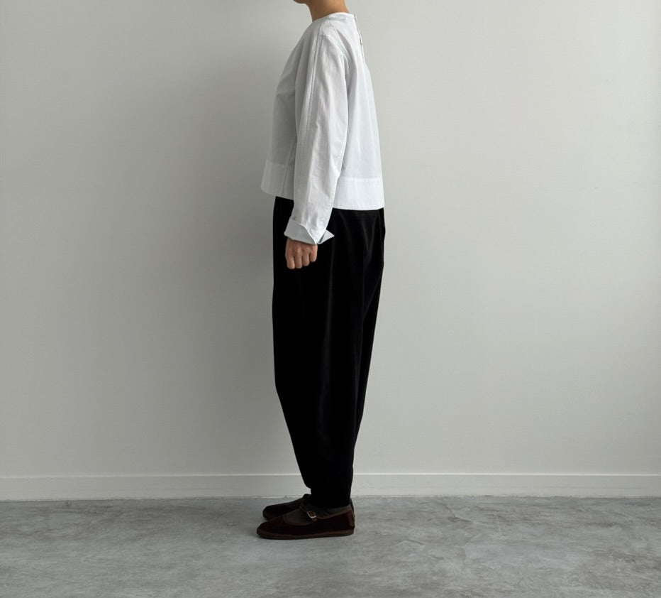 3 TUCK TAPERED PANTS ( BLUE )