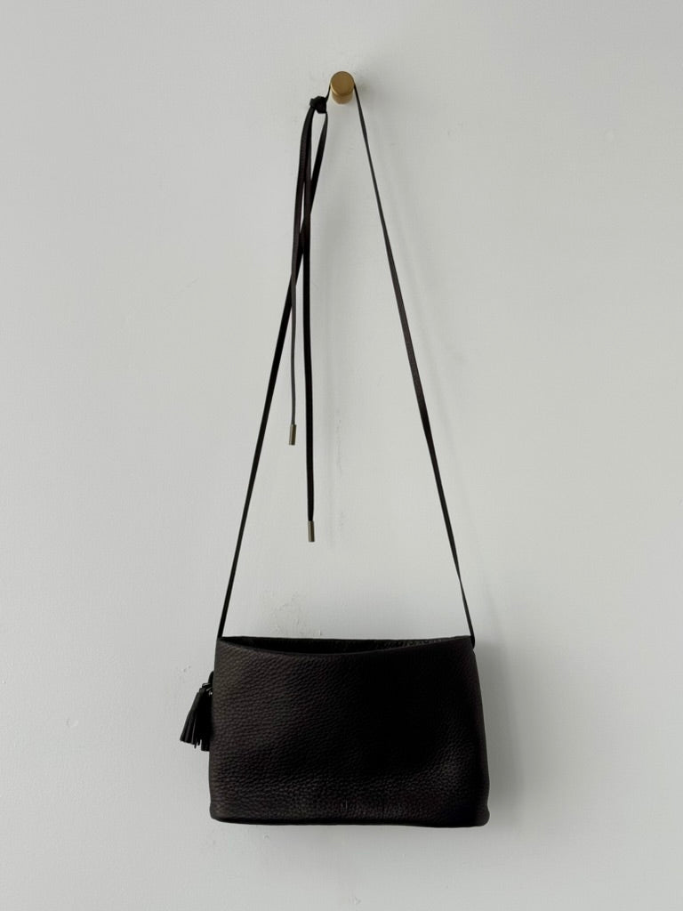 TASSEL POCHETTE a (アー）タッセル ポシェット　商品画像